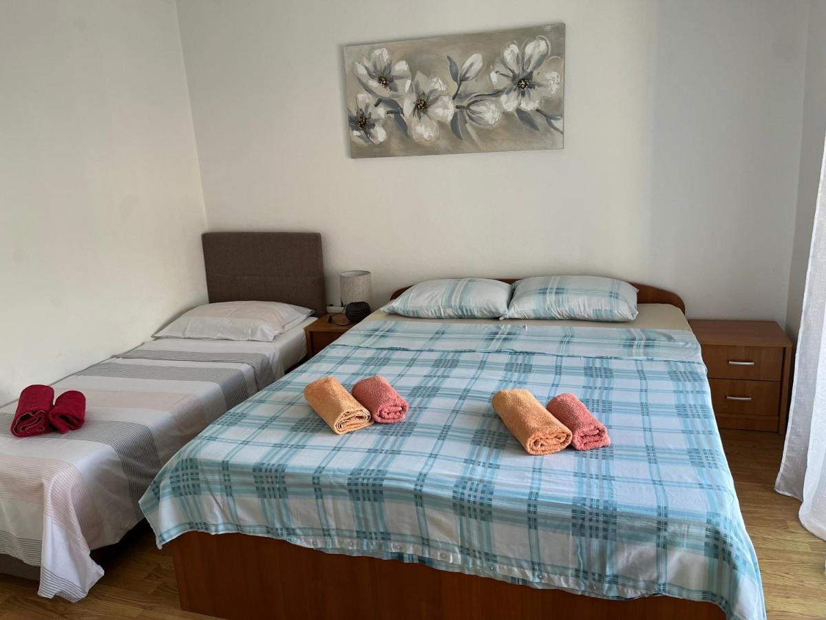 Apartmani Kristo 扎达尔 外观 照片