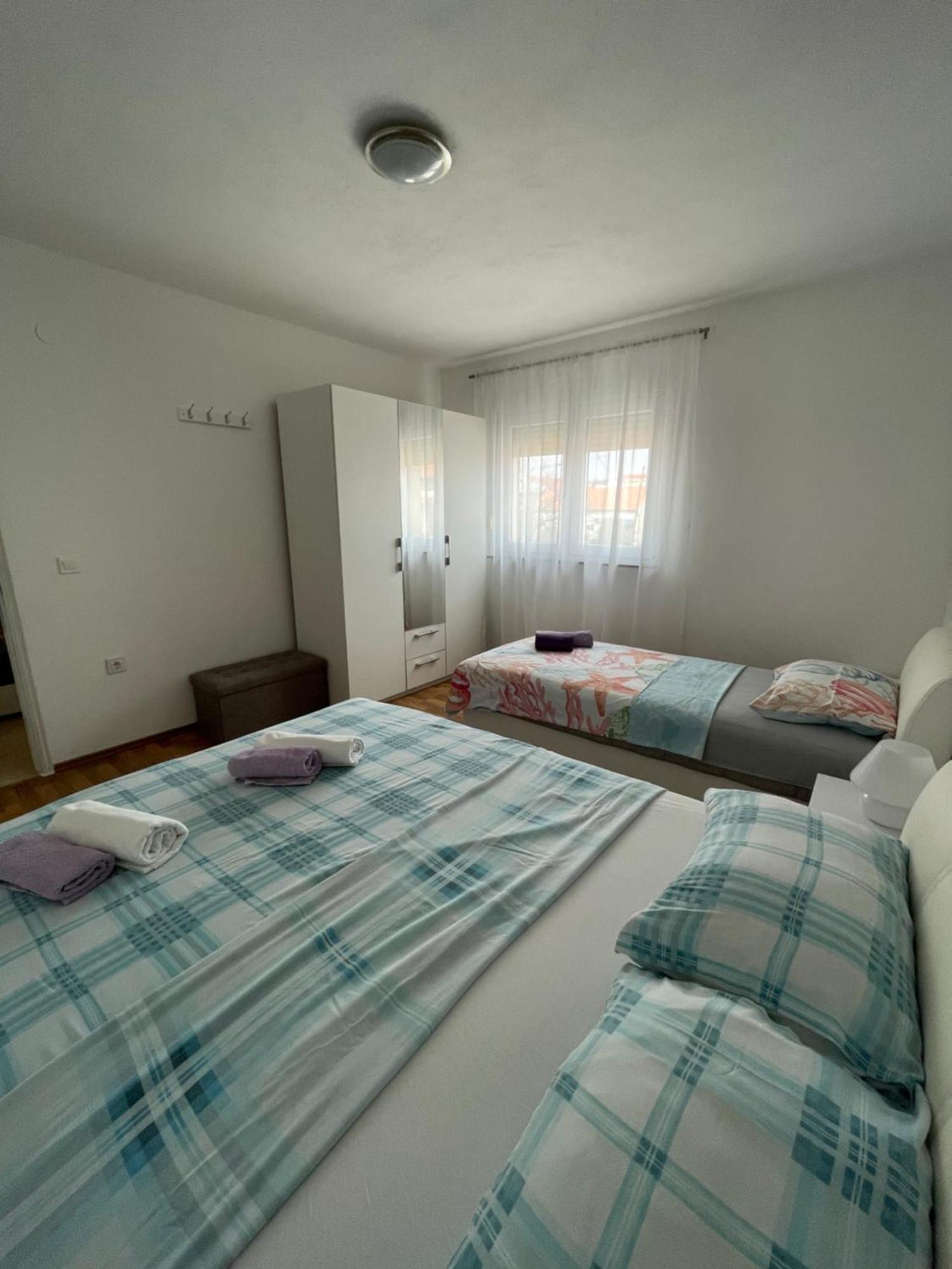 Apartmani Kristo 扎达尔 外观 照片