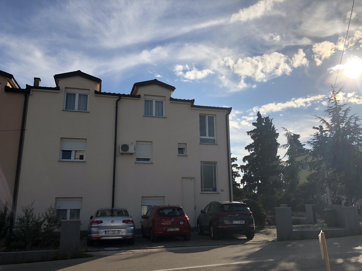 Apartmani Kristo 扎达尔 外观 照片